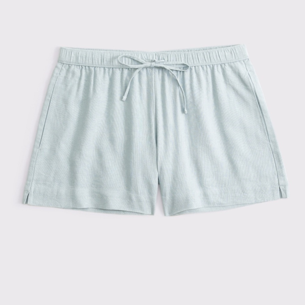NWT Size L Abercrombie Light Blue Linen shorts